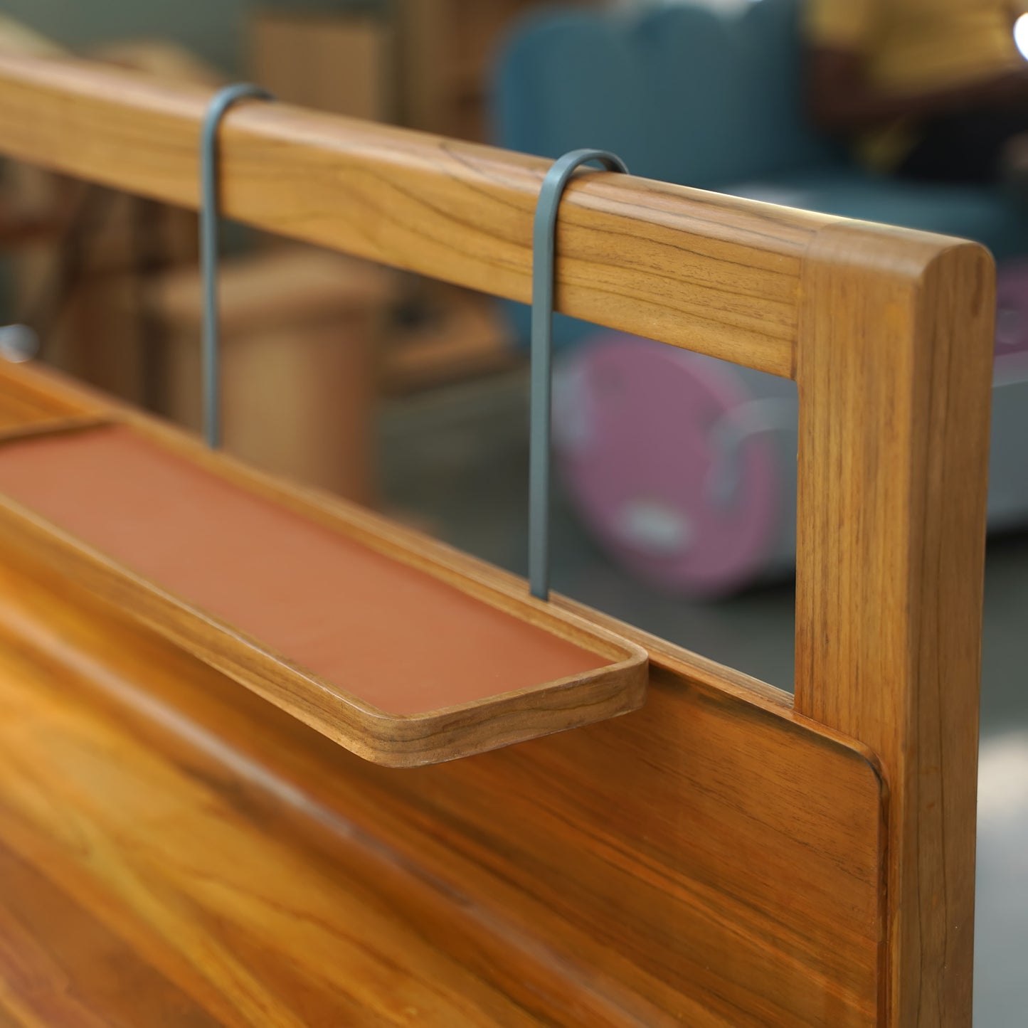 Scribe Desk