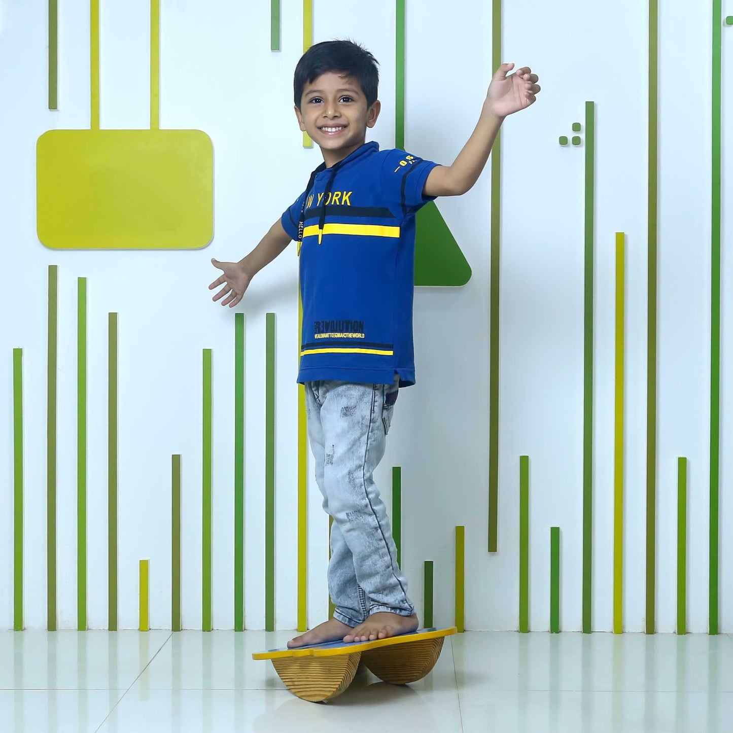 Butterfly balancing board