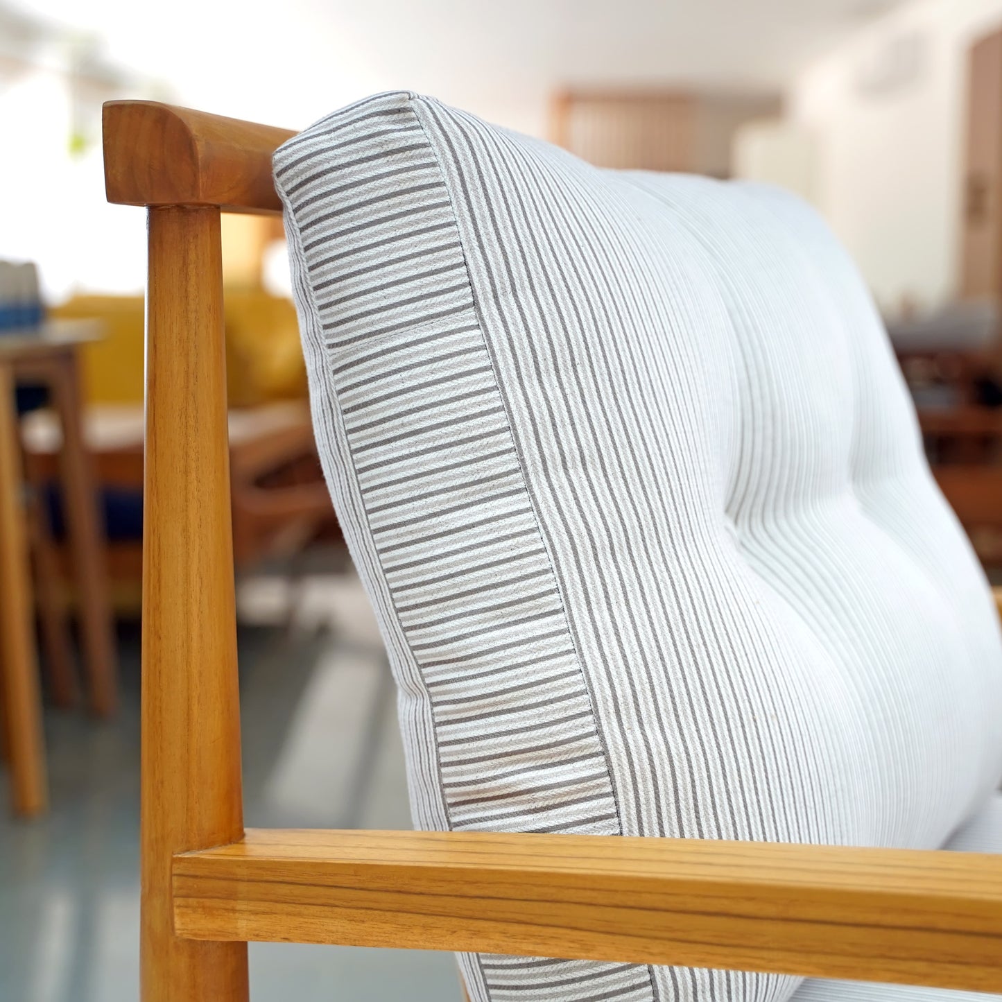 Living wooden sofa chair